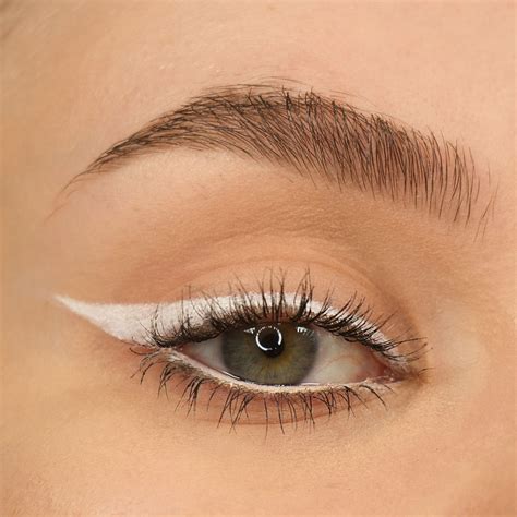 Makeup Revolution Streamline Waterline Eyeliner Pencil – HOK Makeup