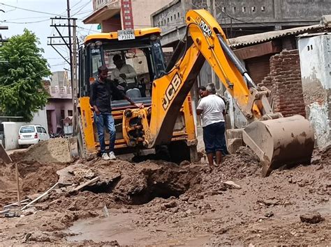 Construction of a new line has started after the water line broke on ...