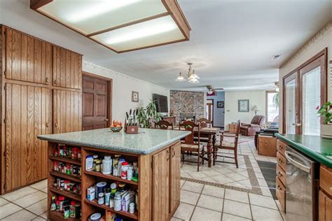 11 +/- Acre Linwood Kansas Country Real Estate Photos | Mayo Auction ...