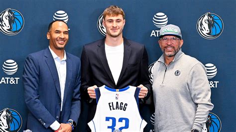Cooper Flagg looks comfortable as No. 1 pick gets introduced in Dallas ...