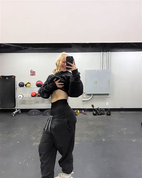 Britney friesen (@britney.wellness) • Instagram photos and videos