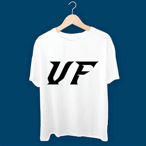 White tshirt design hanging white t shirt mockup | Premium Vector