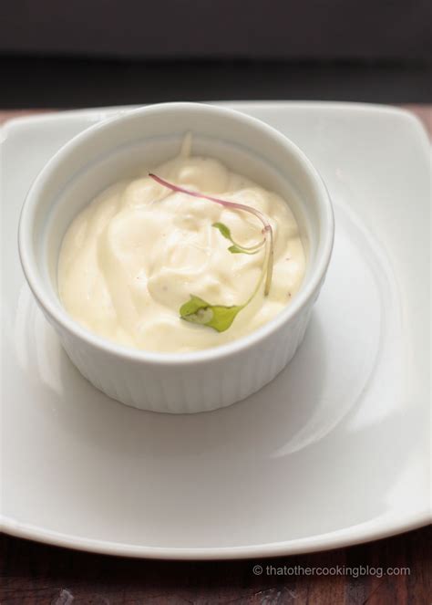 Homemade Garlic Mayonnaise : Aïoli : In 2 minutes or less? YES ...