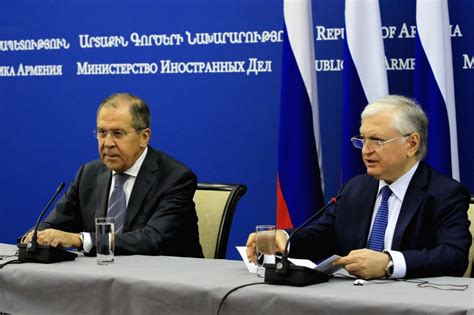 ARMENIA-YEREVAN-RUSSIAN FM-VISIT