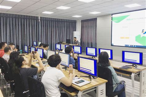 我校举办2020年湖南电子商务师（跨境电子商务师）职业技能大赛决赛_湖南外贸职业学院官方网站