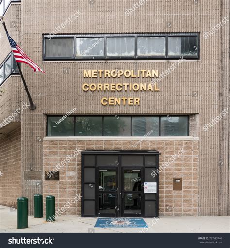 32 Metropolitan correctional center Images, Stock Photos & Vectors ...