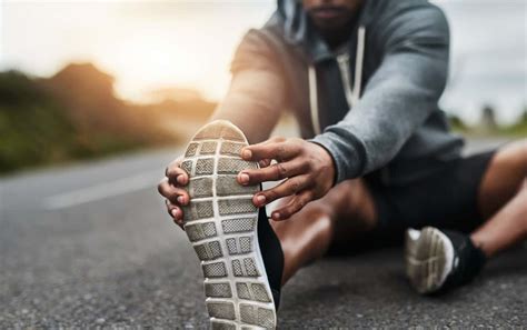 The 8 Best Hamstring Stretches For Runners