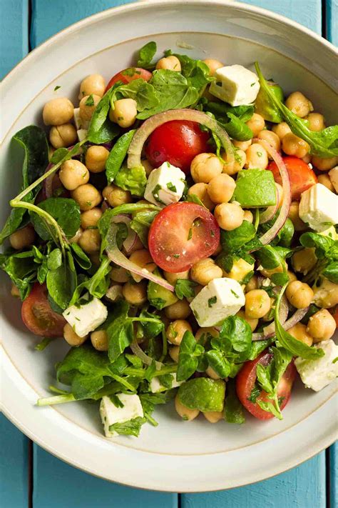 15 Easy Garbanzo Bean Recipes (Best Chickpea Recipes) - IzzyCooking