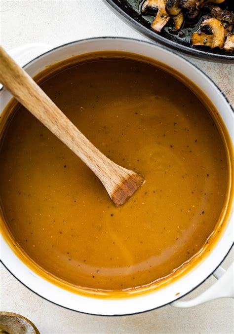 Easy Mushroom Gravy Recipe (Homemade from Scratch) - Cucina by Elena