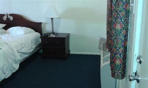 BUDGET INN MOJAVE - Hotel Reviews, Photos, Rate Comparison - Tripadvisor
