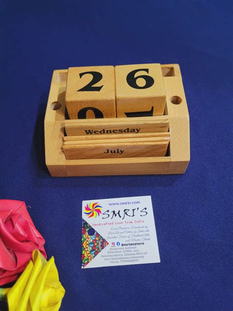 Wooden Date Changer Calender Natural colored return gifts – Smris