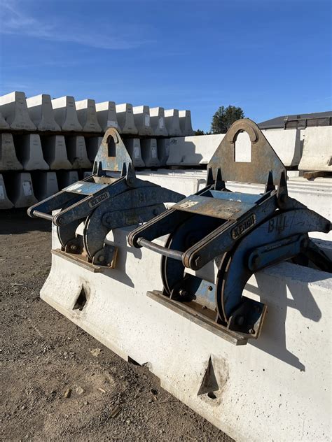 Precast Concrete Curbing & Barrier Blocks | Miller Precast