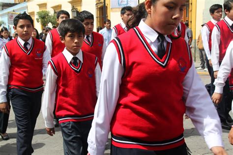 Mexico File: School Uniforms