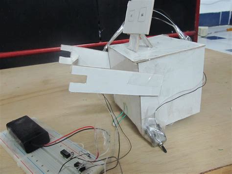 Simple Homemade Robots 的图像结果