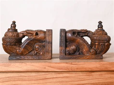 Wooden Wall Corbals (Brackets) – Sengottuvel Wood Carvings