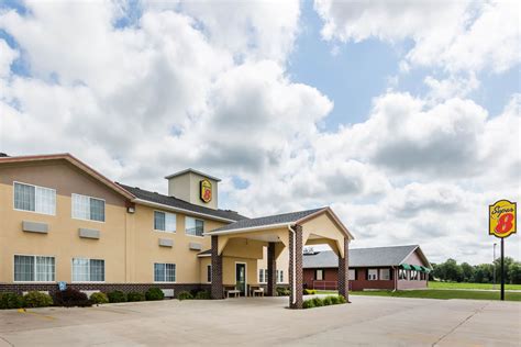 Super 8 by Wyndham Ida Grove | Ida Grove, IA Hotels