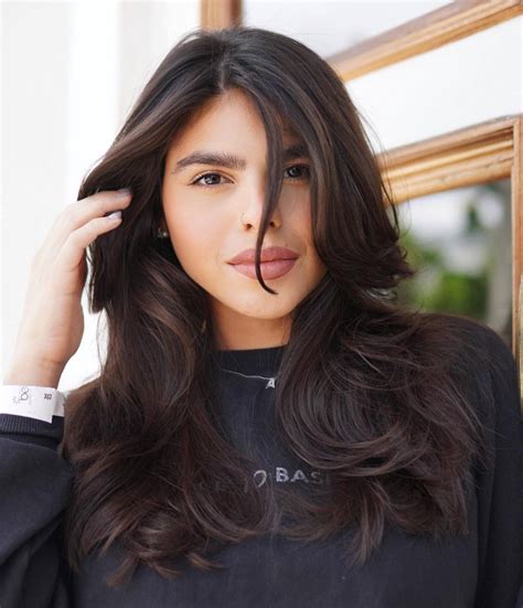 Long Haircuts With Bangs For Oval Faces The Most Flattering Hairstyles