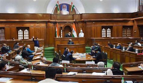 Ruling AAP MLAs agitate against BJP's 'Rs 2,500-cr' scam in Delhi ...