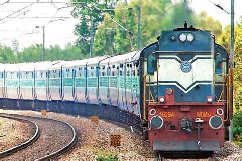Southern Railways installs camera, data recorder in express engines