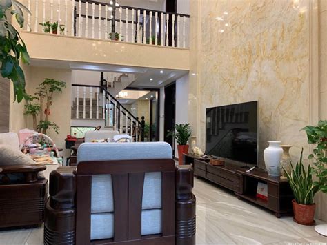 150平现代简约风格三居室客厅装修效果图_太平洋家居网图库