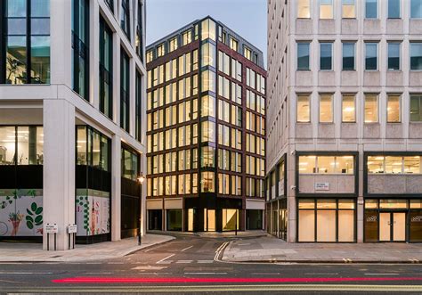 Red Commercial Complex 的图像结果