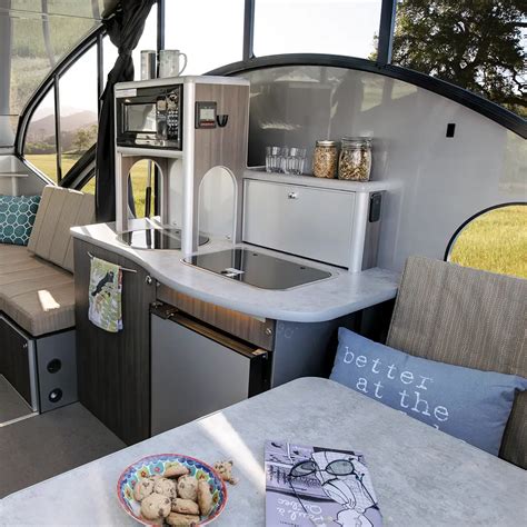 R1723 | Alto Série R | Safari Condo