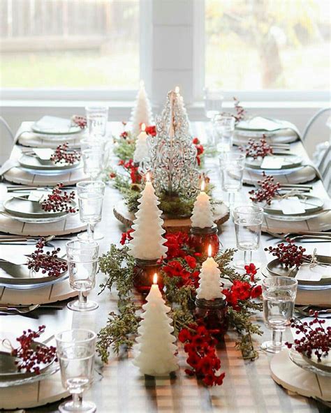 Christmas Table Decorations - Finding Ideas