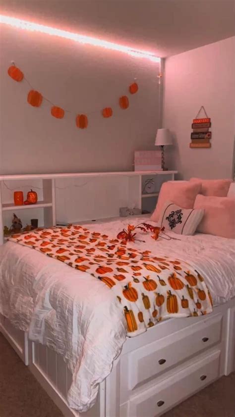 Fall Room 的图像结果