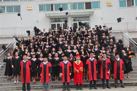 东南大学举行2018届本科生毕业典礼暨学位授予仪式
