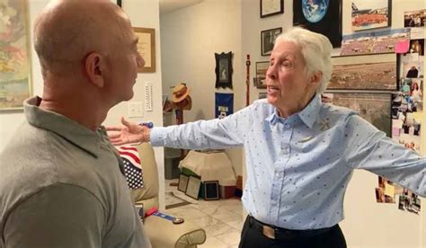 Blue Origin: 82-year-old pilot set to become oldest woman to fly to ...