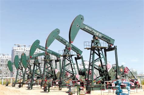 中国石油大庆油田三次采油产量累计突破3亿吨_技术_采收率_生产