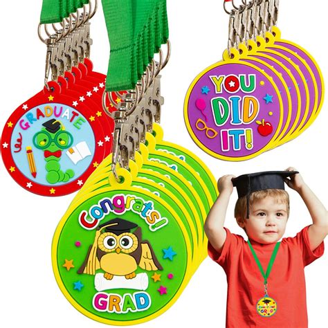 24Pcs Kindergarten Preschool Graduation Gifts Medal for Kids Rubber ...
