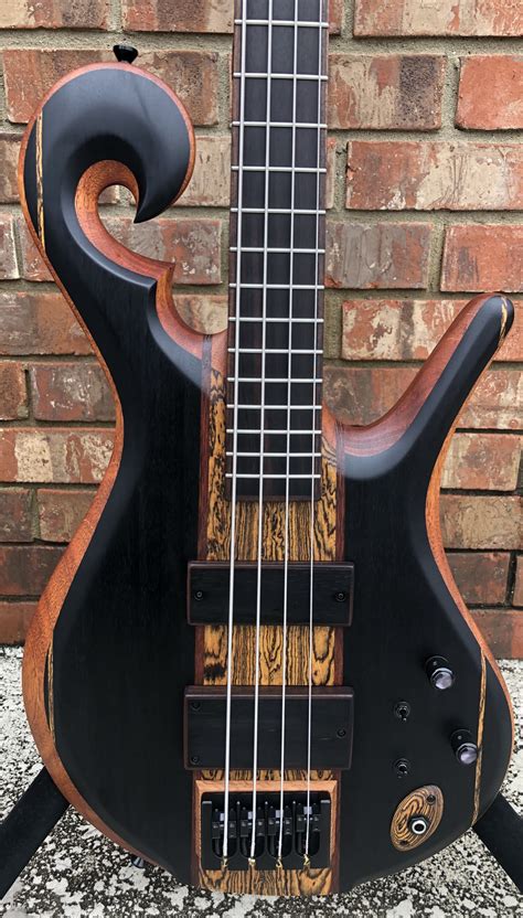 4-String Basses | Carl Thompson | Fine Handmade Instruments