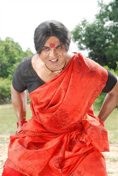 Akshay Kumar Appears In A Red Saree For The Look Of “Laxmmi Bomb ...