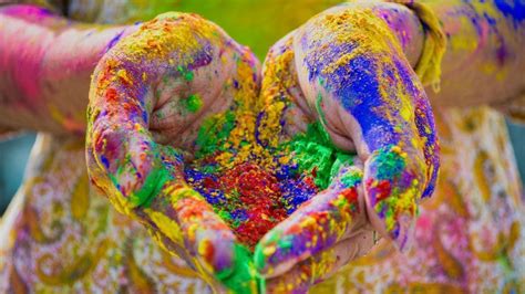 Natural ways to remove Holi colour: Home remedies for skin, hair, and nails