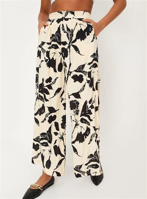 Buy Women Floral Printed Co-Ord Set Online at just Rs. 1699.0 ...