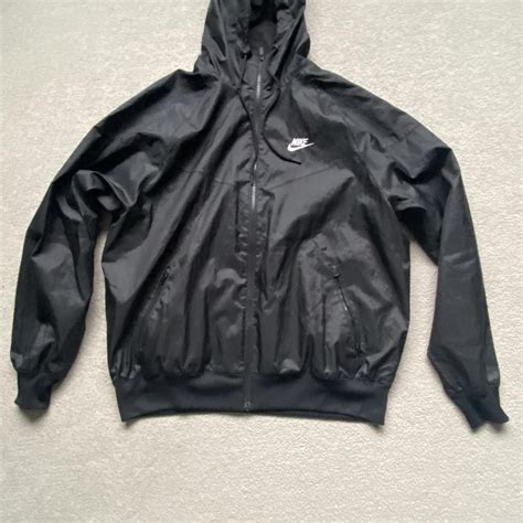 Black Nike windbreaker Size M Very good condition - Depop