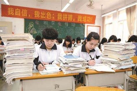 外地人怎么在上海参加高考_高考知识网