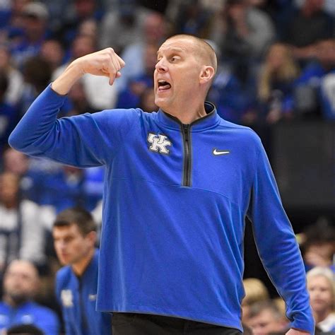 'World's Hottest Cop' Turns Heads With New Photo - The Spun