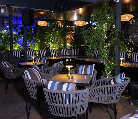 RHUM Bar & Restaurant Gallery | Ambiance & Culinary Delights