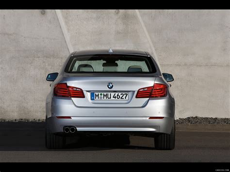 2011 BMW 5-series | Rear Angle