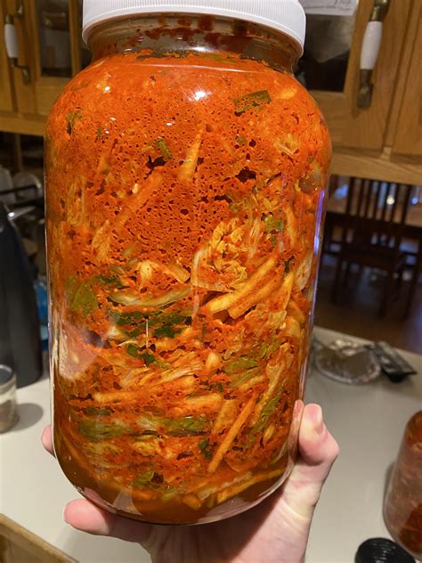 3 day old kimchi.. so much gas production.. my entire house smells like kimchi : r/fermentation - what is the smell of kimchi
