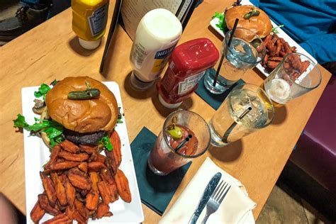 Priority Pass: Alles über Mitgliedschaften & Lounge-Zugang 2025 - PointsMag