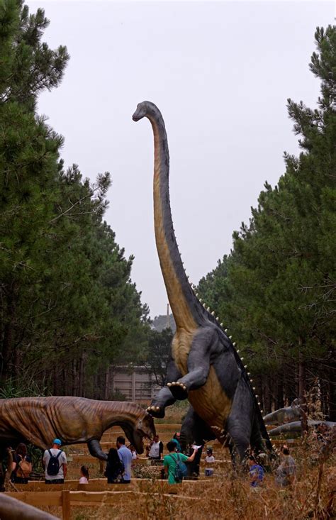 120 real-scale dinosaurs are now roaring at a park in Portugal | Condé ...