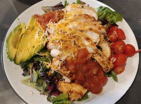Chicken fajita salad- 428 calories : r/1200isplenty