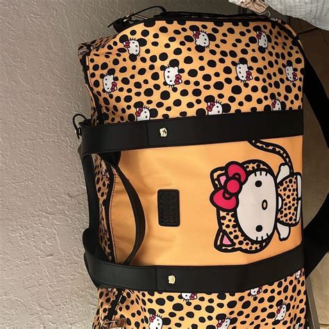 Hello kitty duffel bag brand new | Depop