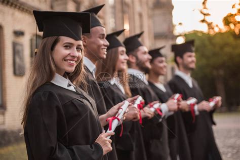悉尼大学毕业生就业能力连5年全球第四领先哈佛！讲解读悉大有哪些优势 – 看传媒新闻网