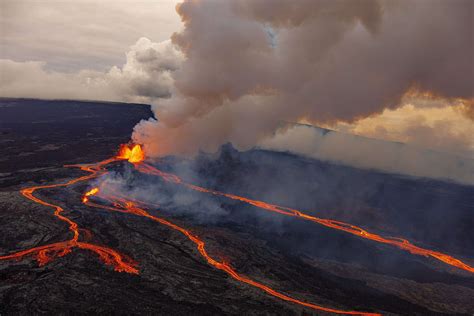 A recent history of volcanic eruptions and their impact, as Mauna Loa ...