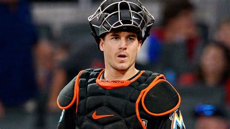 Miami Marlins, J.T. Realmuto avoid arbitration with $5.9 million deal ...