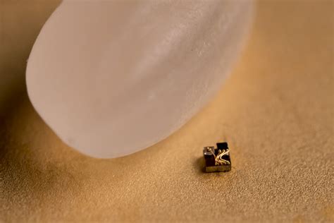 World’s Tiniest Computer Created By The University of Michigan [1 min read]